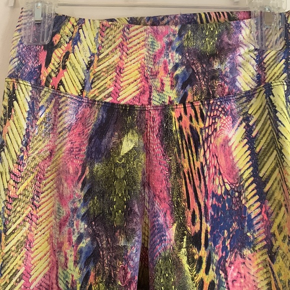 Brooks Taylor Yoga Pants, EUC, worn 2x, Size L, Long Boot Cut, Amazing Stretch - Picture 2 of 5